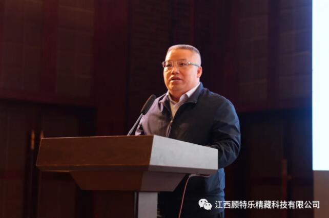 安遠(yuǎn)縣委常委、組織部長(zhǎng)羅高波發(fā)言